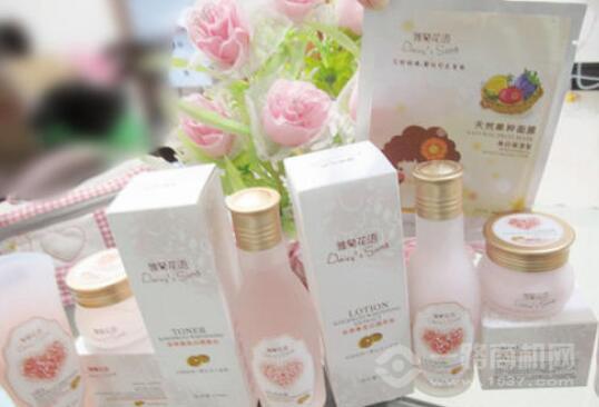 雏菊花语化妆品加盟