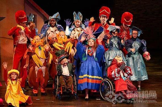 海伦奥格雷迪戏剧学院