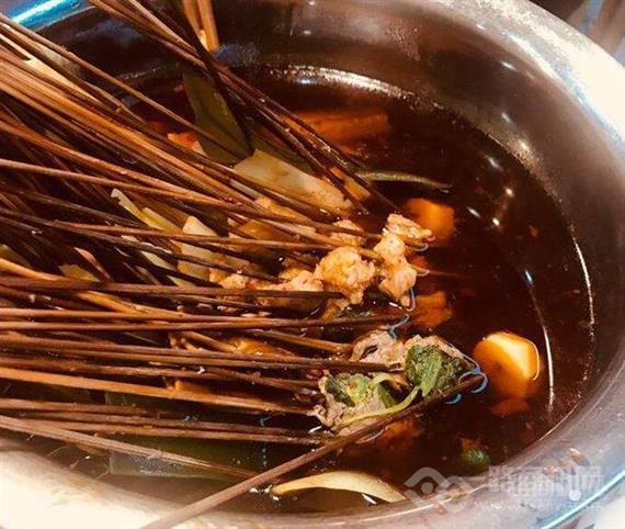 牙尖舌怪冷锅串串