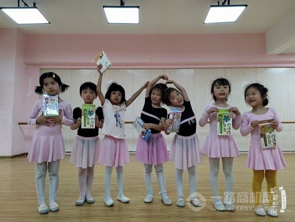 多艺猴少儿艺术培训