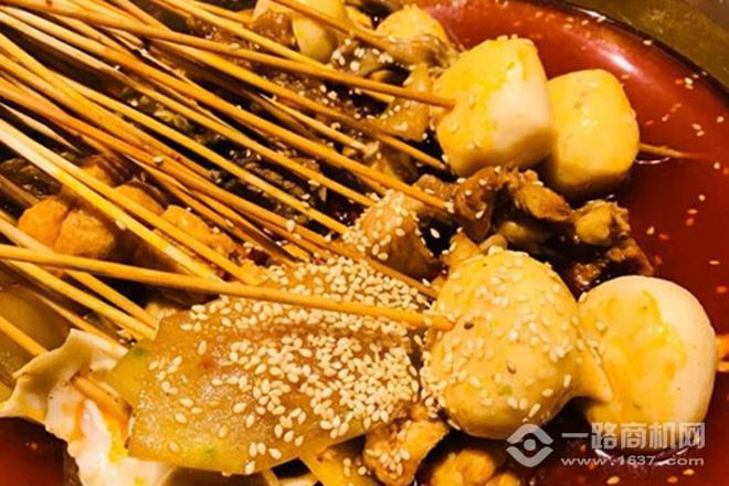 辣小七串串香加盟