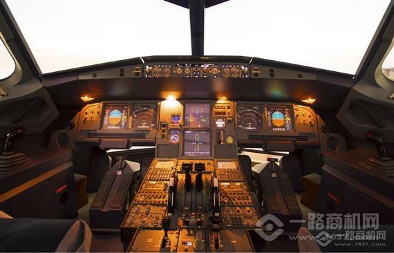 立巢航科飞行模拟馆