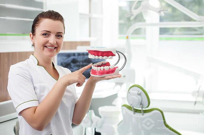 铂尔汀牙齿美容