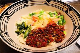 弓家大隊老碗面