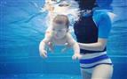 艾贝瑞国际亲子游泳