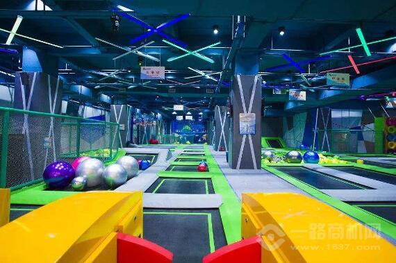 反弹蹦床公园加盟 反弹蹦床公园加盟