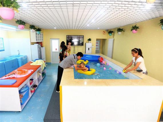 梦奇企鹅国际水育乐园