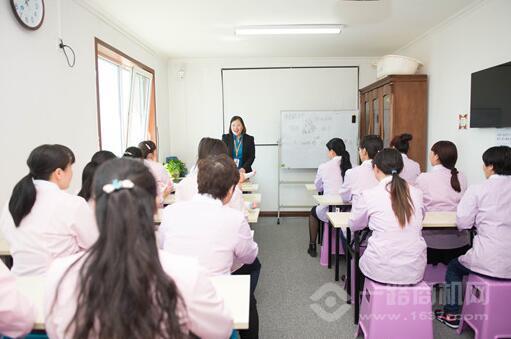 菩提果母婴护理加盟