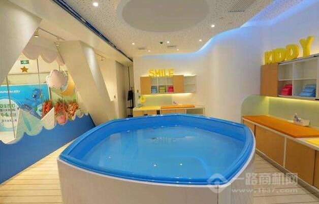 小奶包嬰兒游泳館