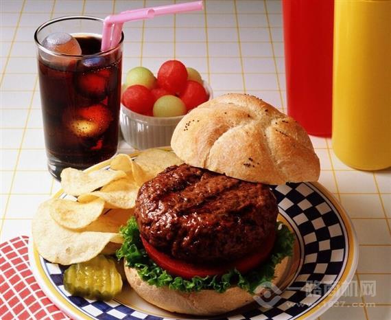 麦可滋现烤汉堡