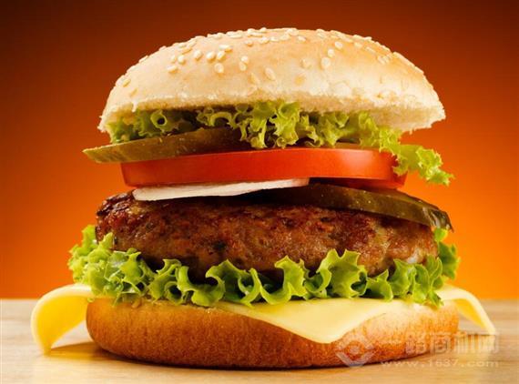 麦可滋现烤汉堡