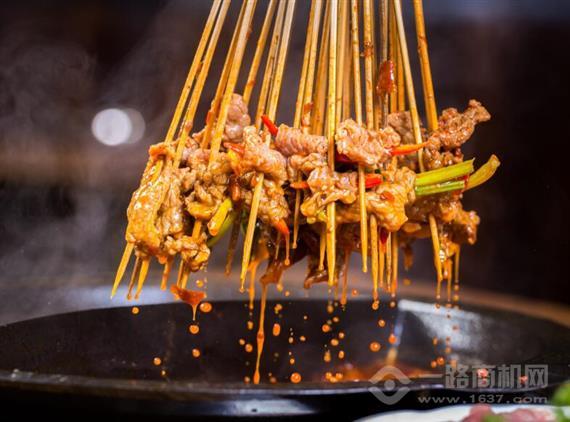 渝情鱼理串串香