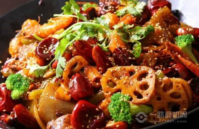 川锅哎哟麻辣香锅