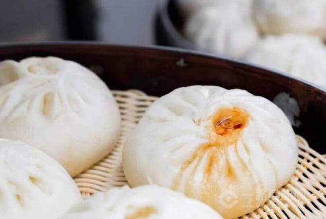 沁尔鲜鲜汁肉包