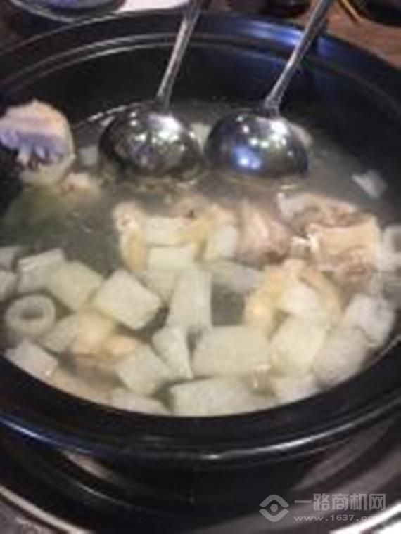 同仁四季椰子鸡