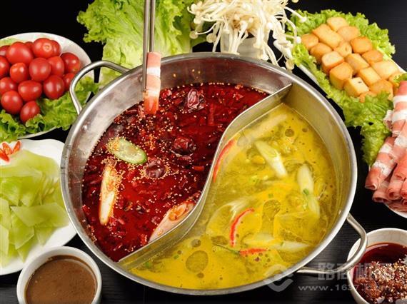 泰小伙曼谷夜市火锅