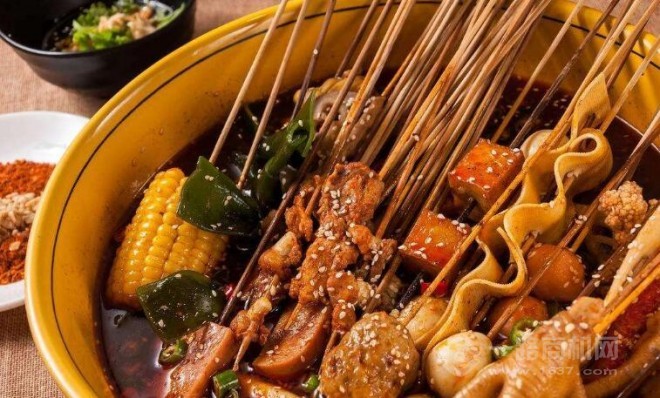 小方桌串串香加盟