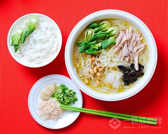 包煮公米面小馆