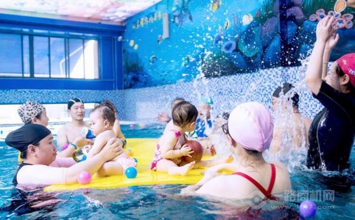 溪河亲子游泳俱乐部