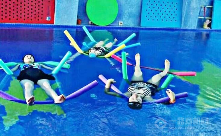 溪河亲子游泳俱乐部