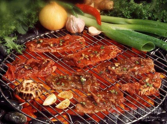 哞哞牛碳火烤肉