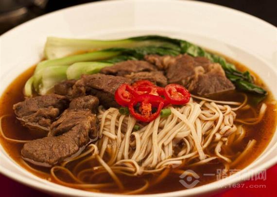 一面派牛肉面