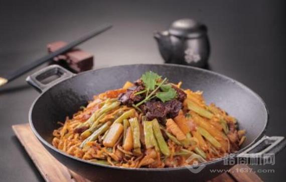 蒙土乡铁锅焖面