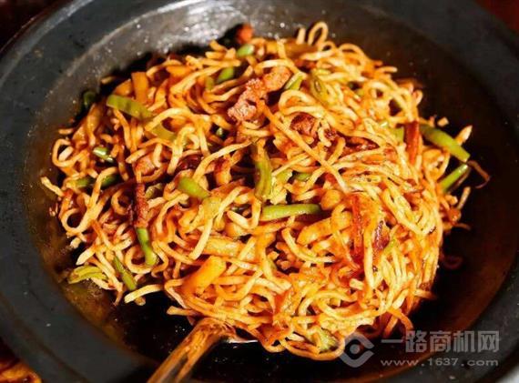 蒙土乡铁锅焖面