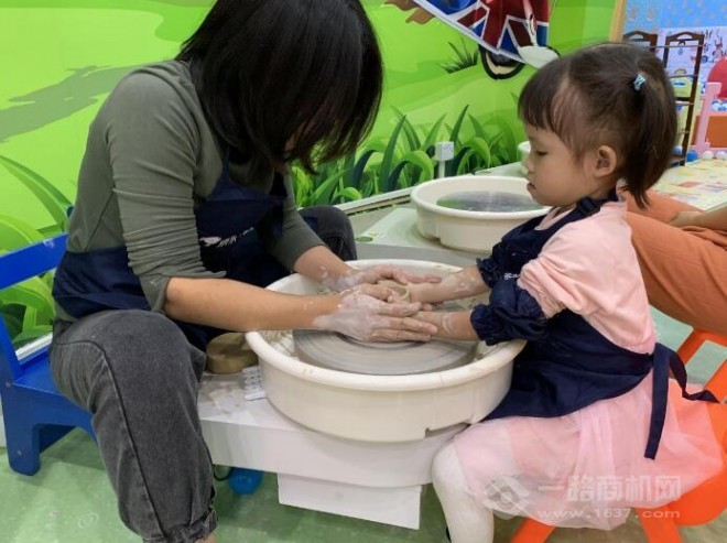 爸爸的玩具屋加盟 爸爸的玩具屋加盟