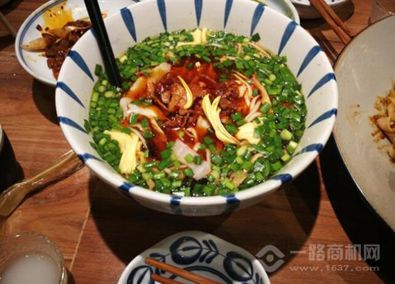 秦小月酸汤臊子面