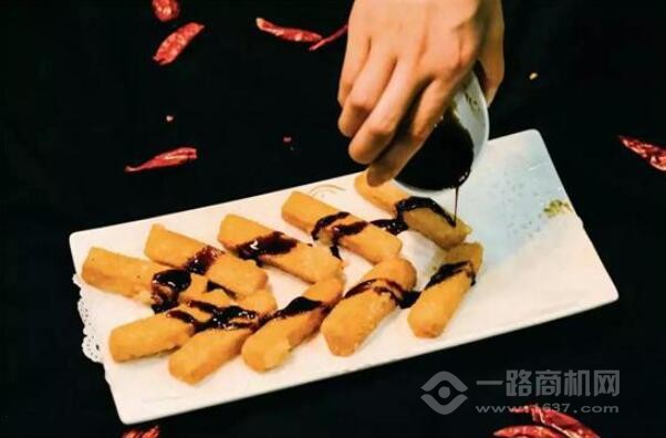 麻辣重点火锅加盟