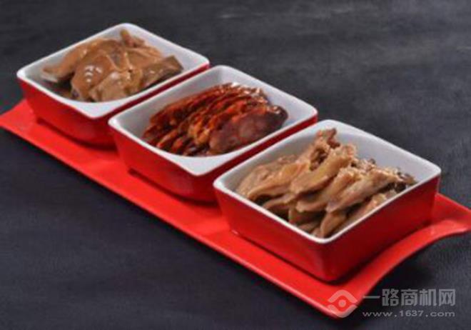 雷实卤鸡 雷实卤鸡