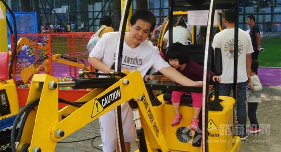 风火轮儿童挖掘机