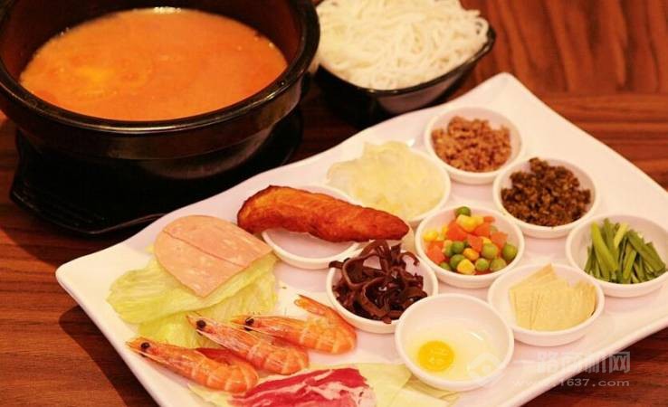 上坐传统过桥米线