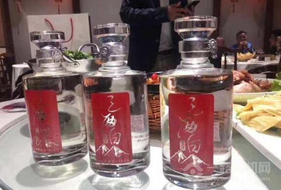 三两白智能分酒机加盟