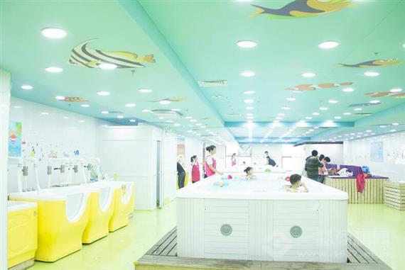 爱贝思婴儿游泳馆