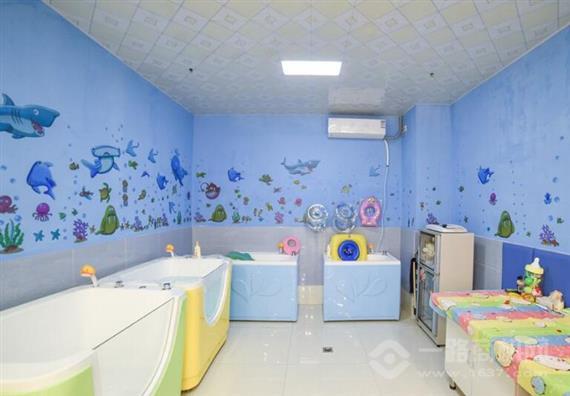 爱贝思婴儿游泳馆
