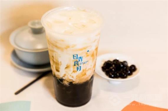 日青良月茶饮
