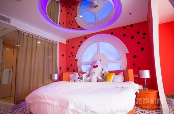 七一三主题酒店