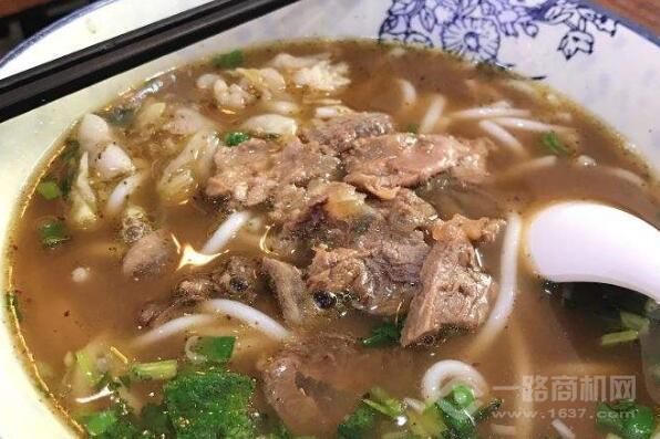 梁小擔牛肉粉加盟