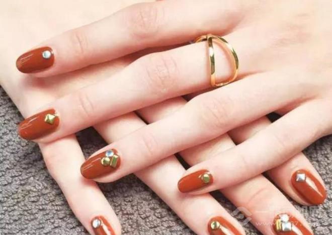 潘苏美甲 潘苏美甲