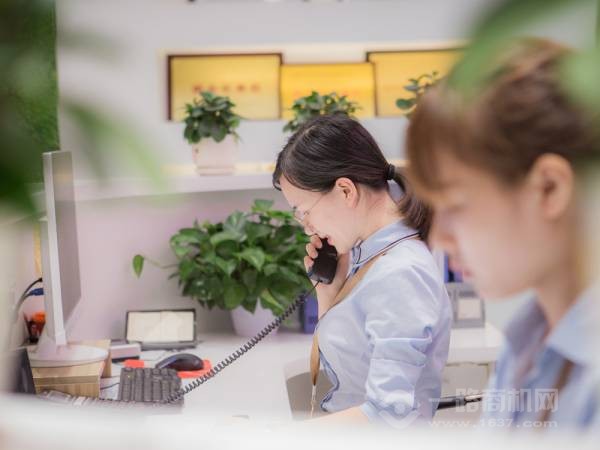 咪嘛月嫂母婴护理中心