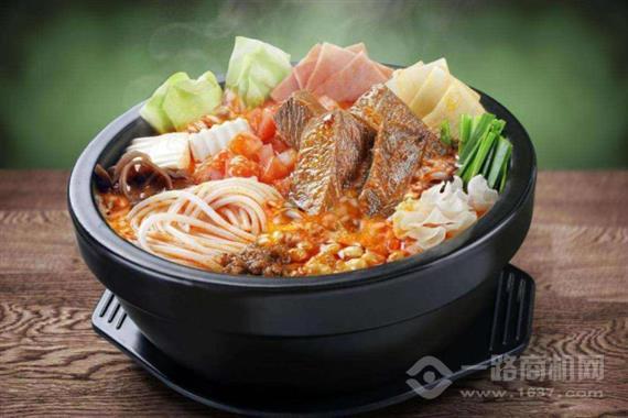 云朵朵鲜汤米线