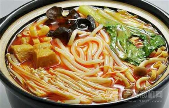 云朵朵鲜汤米线