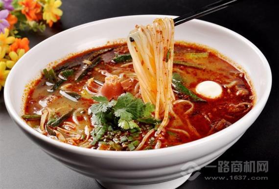 云朵朵鲜汤米线