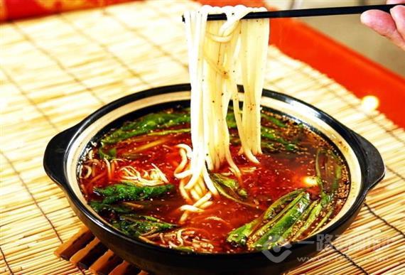 一定子砂锅米线