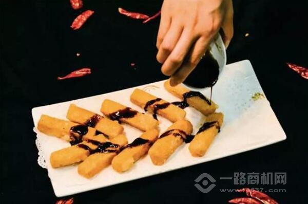 麻辣重點火鍋加盟