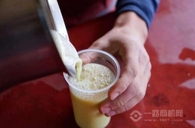 果簍果汁鋪加盟