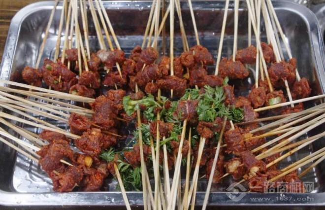 牛华八婆麻辣烫