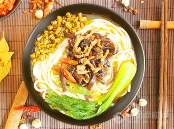 小孔哥津市牛肉粉